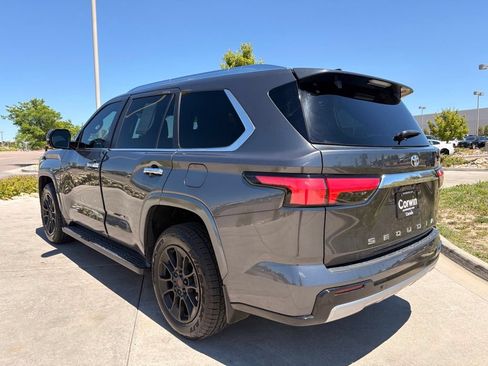 Used 2025 Toyota Sequoia Limited AWD/4WD image 5