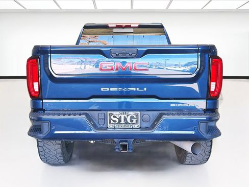 Used 2023 GMC Sierra 3500 Denali image 5