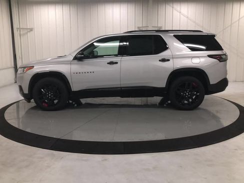 Used 2020 Chevrolet Traverse Premier w/ Redline Edition AWD/4WD image 5