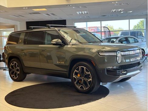 Used 2024 Rivian R1S Launch Edition AWD/4WD image 3
