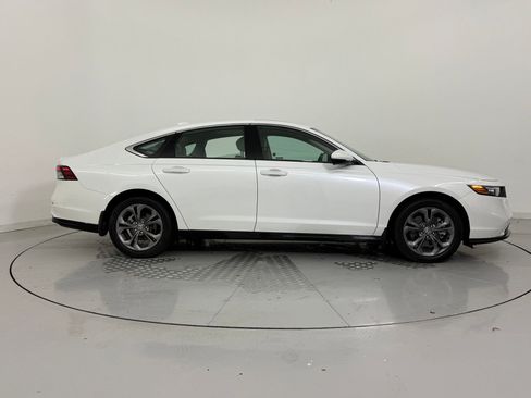 Used 2024 Honda Accord EX-L image 8