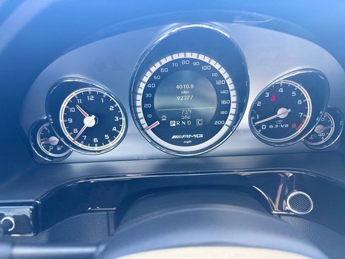 Used 2010 Mercedes-Benz E 63 AMG Sedan image 10