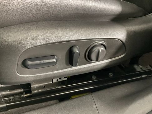 Used 2020 Chevrolet Malibu Premier FWD image 30