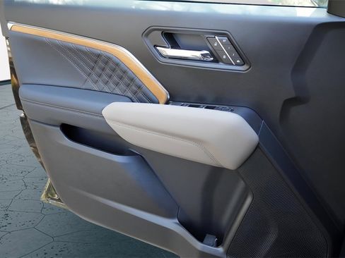 New 2026 GMC Canyon Denali image 23