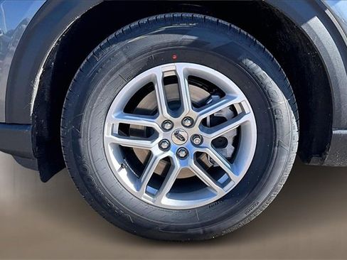 New 2026 Ford Explorer Active w/ Active Comfort Package image 12