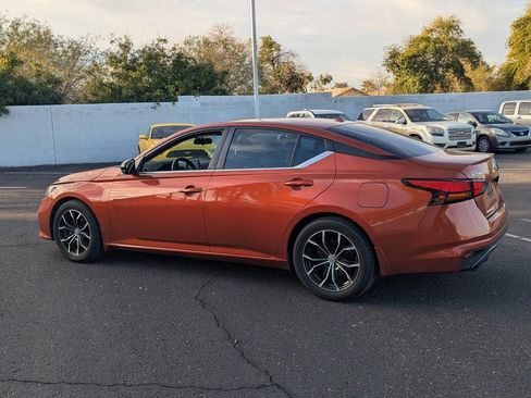 Used 2019 Nissan Altima 2.5 SR w/ SR Premium Package image 4