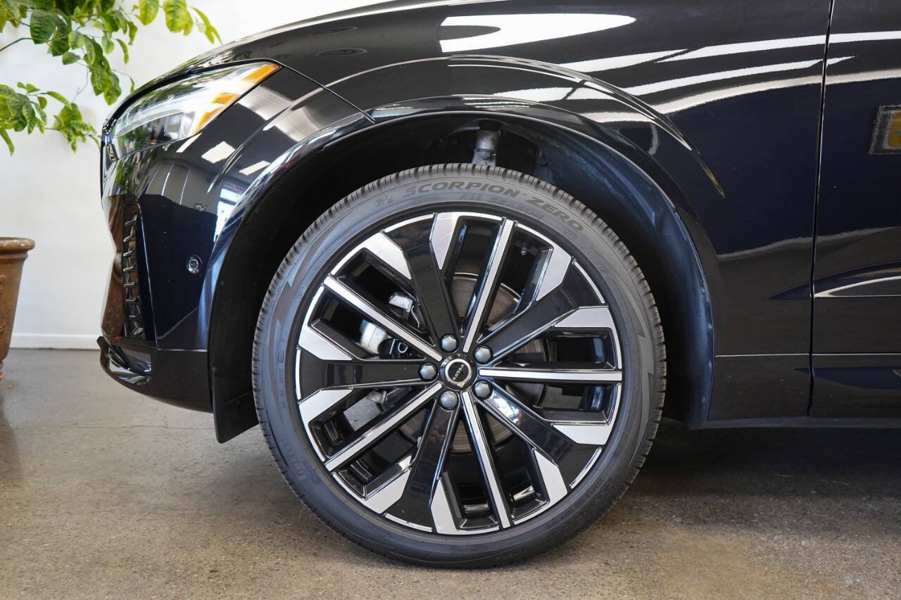 Used 2026 Volvo XC60 B5 Ultra AWD/4WD image 8