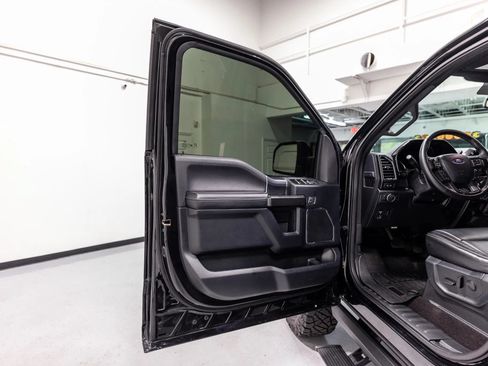 Used 2020 Ford F150 Lariat w/ Equipment Group 502A Luxury AWD/4WD image 31