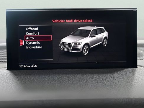 Used 2019 Audi Q7 3.0T Premium Plus w/ Premium Plus Package AWD/4WD image 27