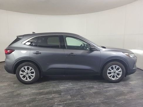 Used 2024 Ford Escape Active image 3