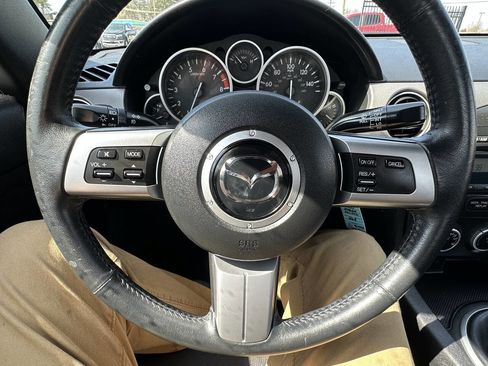 Used 2009 MAZDA MX-5 Miata Sport image 21