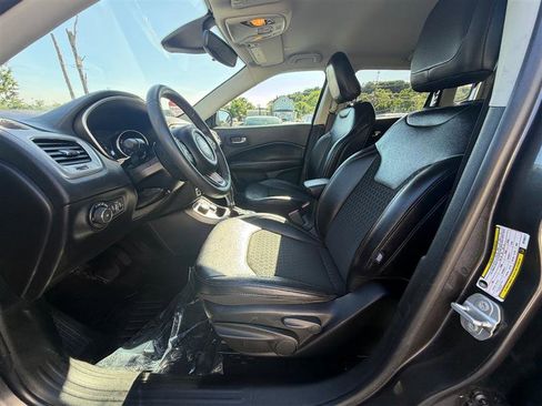 Used 2021 Jeep Compass Latitude AWD/4WD image 9
