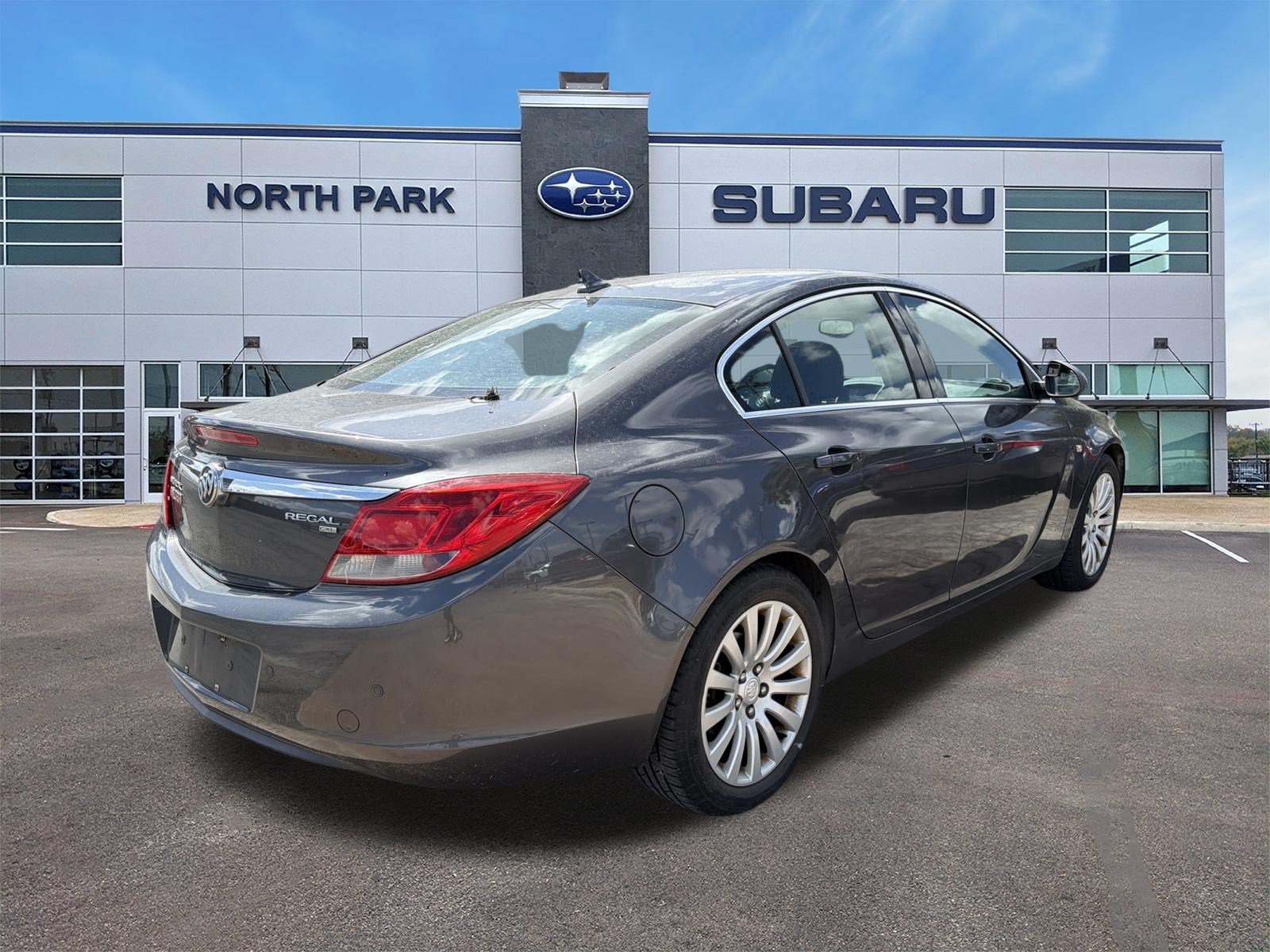 Used 2011 Buick Regal CXL w/ RL6 Preferred Equipment Group FWD image 3