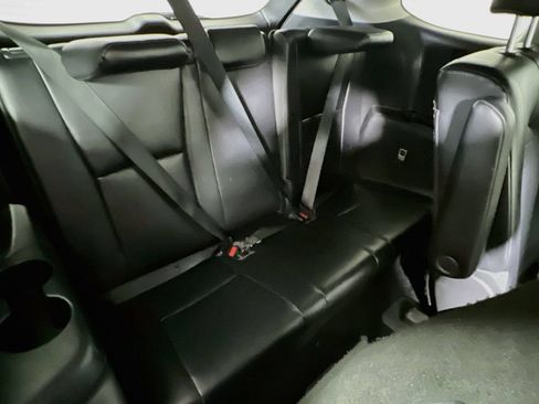 Certified 2021 Toyota Highlander XLE AWD/4WD image 25