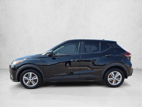 Used 2023 Nissan Kicks S FWD image 9
