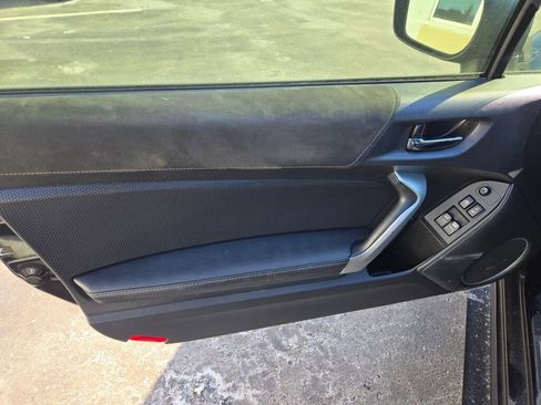 Used 2017 Toyota 86 image 13