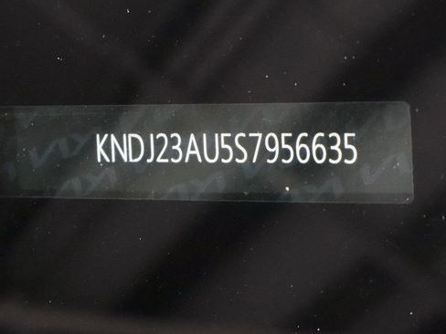 Used 2025 Kia Soul LX w/ LX Technology Package image 31