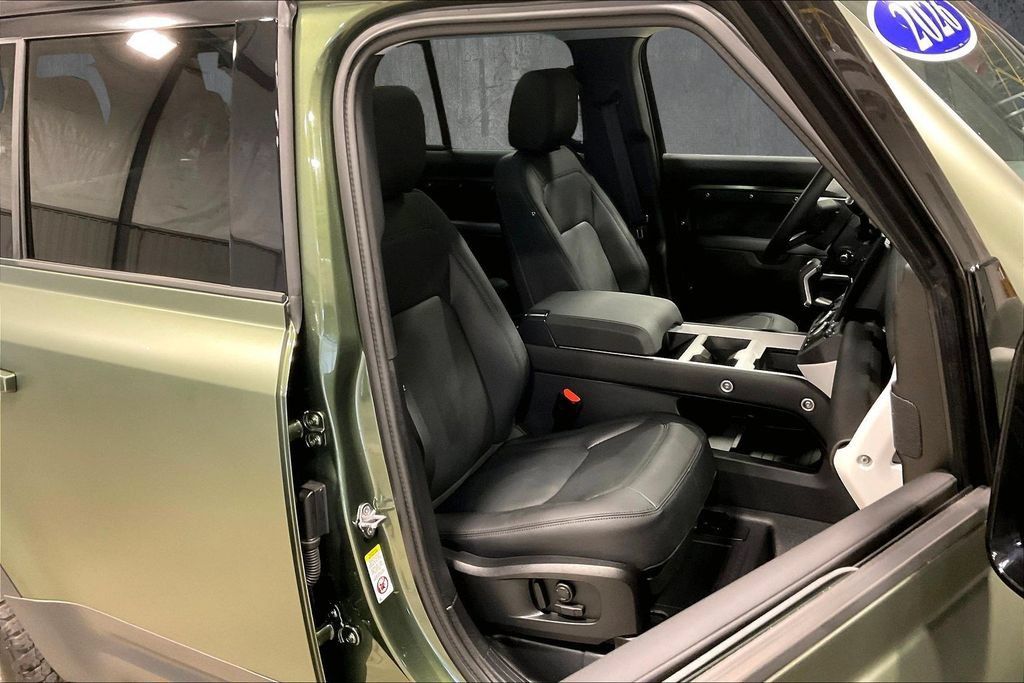 New 2026 Land Rover Defender 110 S AWD/4WD image 12