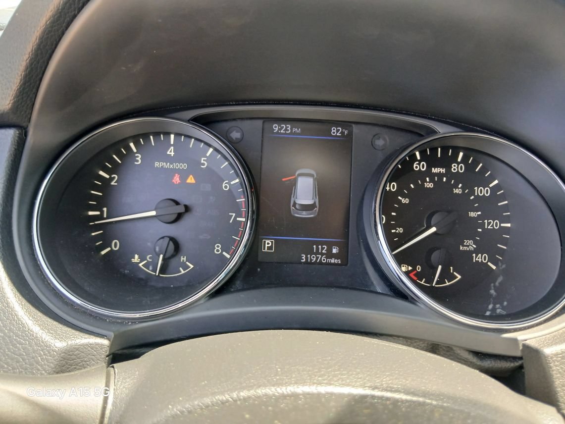 Used 2020 Nissan Rogue S FWD image 38