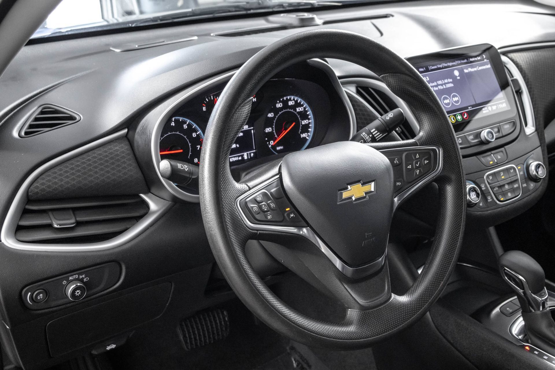 Used 2024 Chevrolet Malibu LT FWD image 33