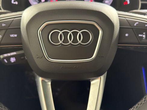 Used 2025 Audi Q7 3.0T Premium Plus AWD/4WD image 33