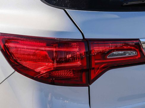 Used 2019 Acura MDX FWD w/ Technology Package image 9