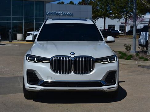 Used 2022 BMW X7 xDrive40i w/ Executive Package image 2
