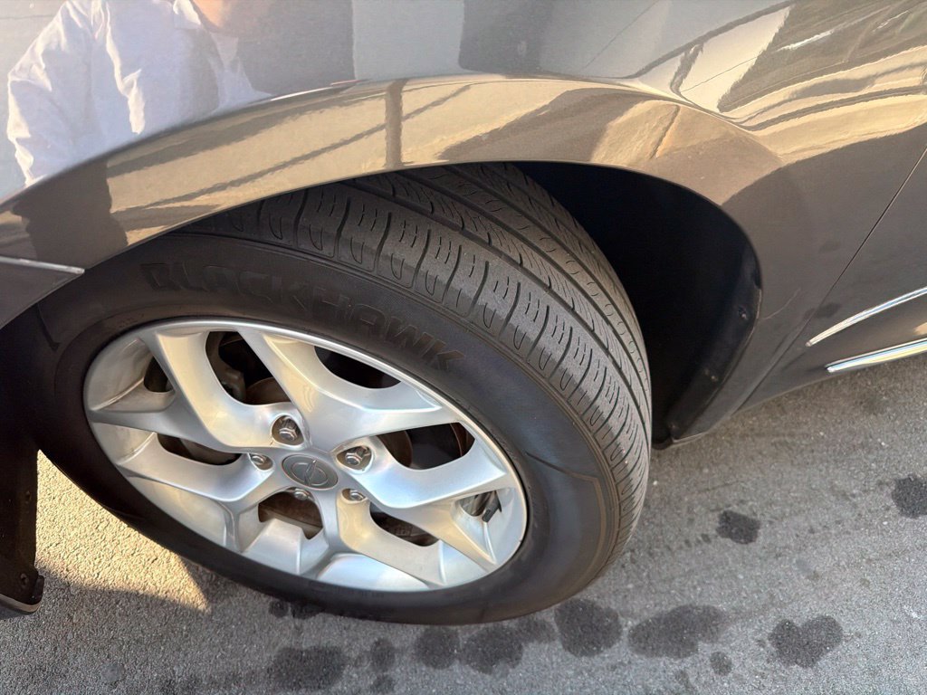 Used 2017 Chrysler Pacifica Touring-L w/ Tire & Wheel Group FWD image 26