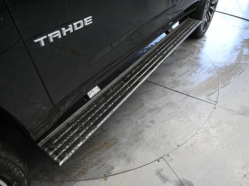 New 2026 Chevrolet Tahoe High Country AWD/4WD image 11