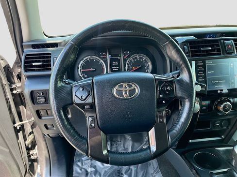 Used 2023 Toyota 4Runner TRD Off-Road Premium AWD/4WD image 11