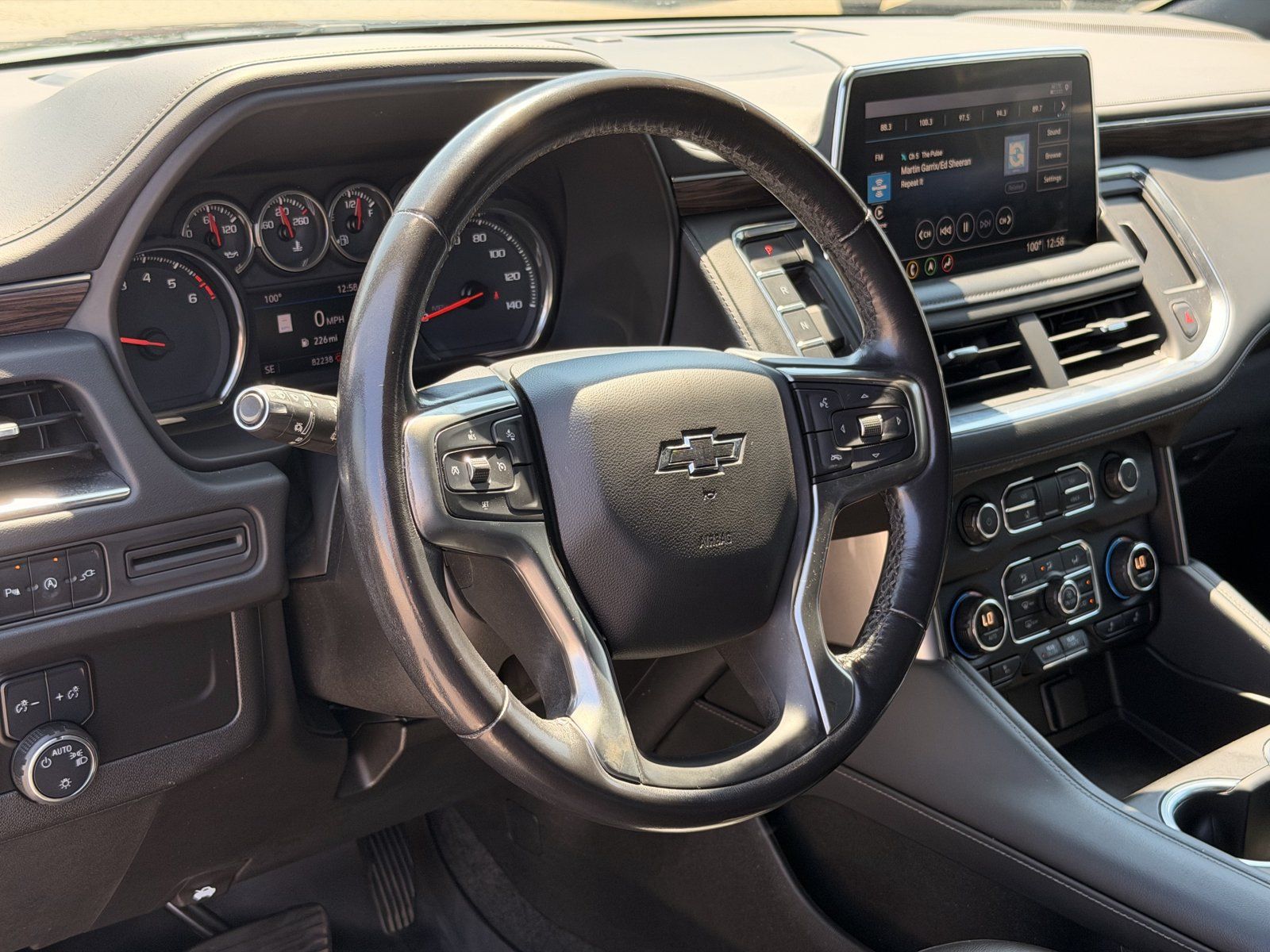 Used 2021 Chevrolet Suburban Z71 w/ Rear Media and Nav Package AWD/4WD image 17