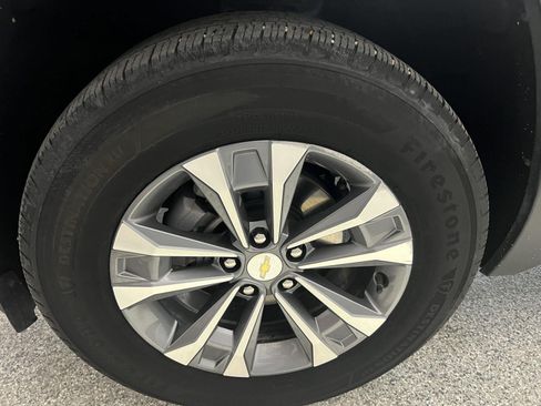 Used 2025 Chevrolet Equinox LT FWD image 29