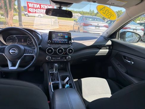 Used 2024 Nissan Sentra SV w/ All-Weather Package FWD image 17