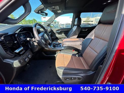 Used 2024 Chevrolet Silverado 1500 High Country w/ Technology Package image 15