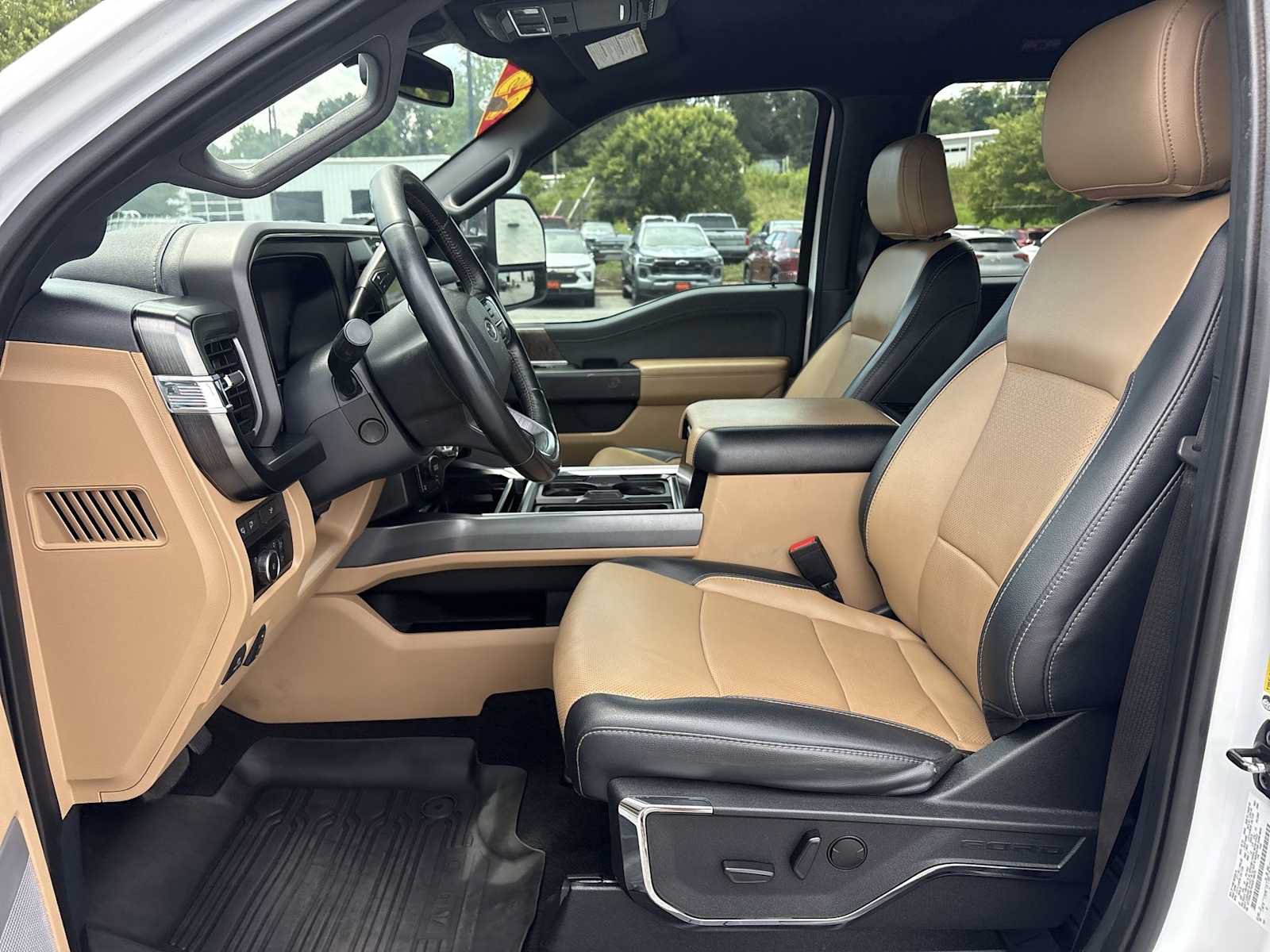 Used 2023 Ford F250 Lariat w/ Chrome Package AWD/4WD image 19