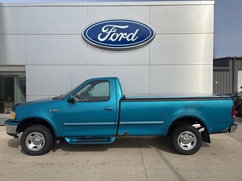 Used 1997 Ford F150 XLT image 2