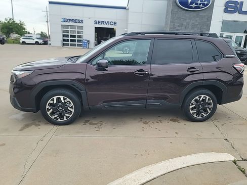 Used 2026 Subaru Forester Premium w/ Base/Premium Plus Package AWD/4WD image 2