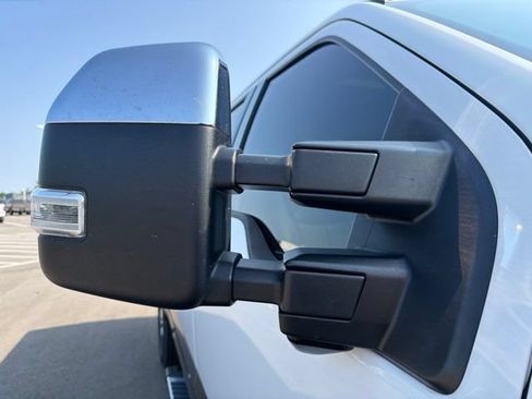 Used 2020 Ford F350 Lariat w/ Chrome Package AWD/4WD image 6