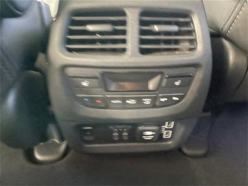 Used 2020 Honda Pilot Touring image 22