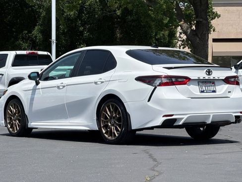 Used 2024 Toyota Camry SE w/ Convenience Package FWD image 5