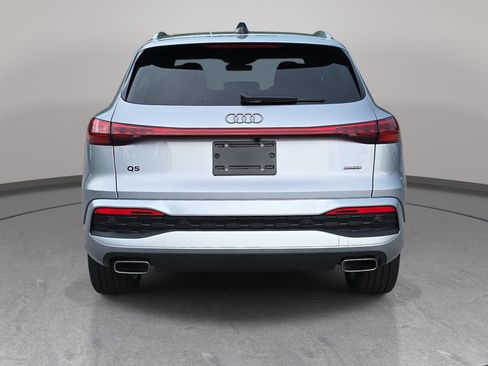 Used 2025 Audi Q5 Premium Plus w/ Premium Plus AWD/4WD image 6