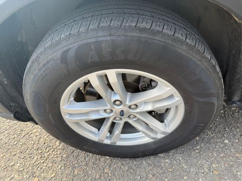 Used 2022 Ford Explorer XLT w/ Class IV Trailer Tow Package image 29