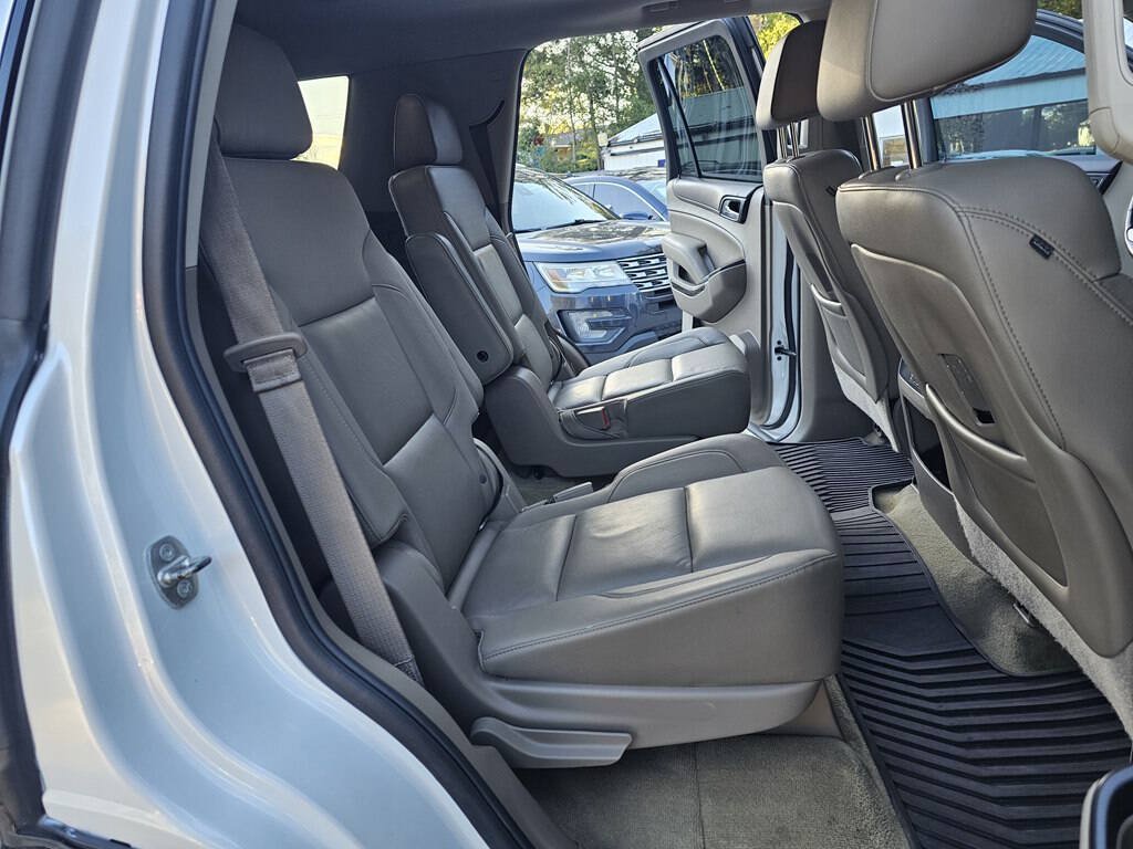 Used 2016 GMC Yukon SLT w/ Open Road Package AWD/4WD image 15