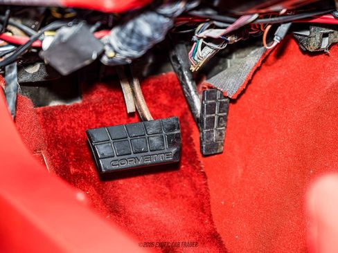 Used 1991 Chevrolet Corvette Coupe image 46