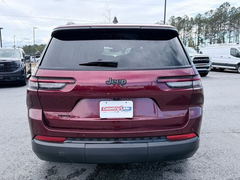 Used 2023 Jeep Grand Cherokee L Laredo image 7