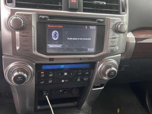 Used 2015 Toyota 4Runner 4WD image 10