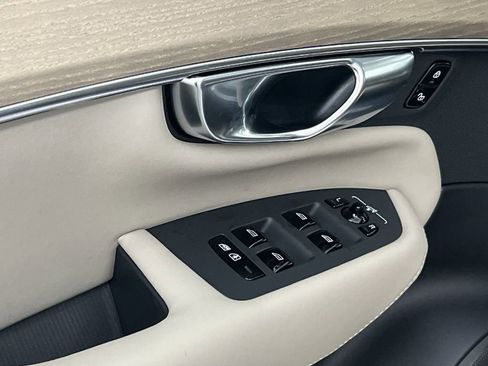 New 2026 Volvo XC90 B6 Plus w/ Protection Package Premier image 13
