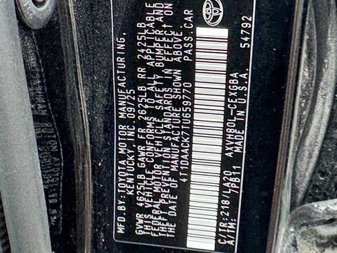 Used 2026 Toyota Camry XLE FWD image 32