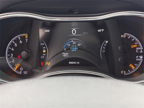 Used 2020 Jeep Grand Cherokee Limited w/ Luxury Group II image 27