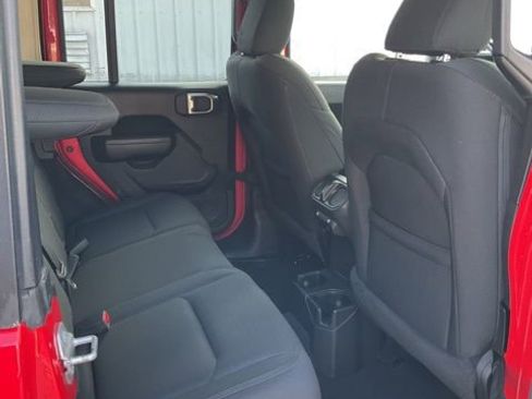 Used 2021 Jeep Wrangler Unlimited Sport image 16